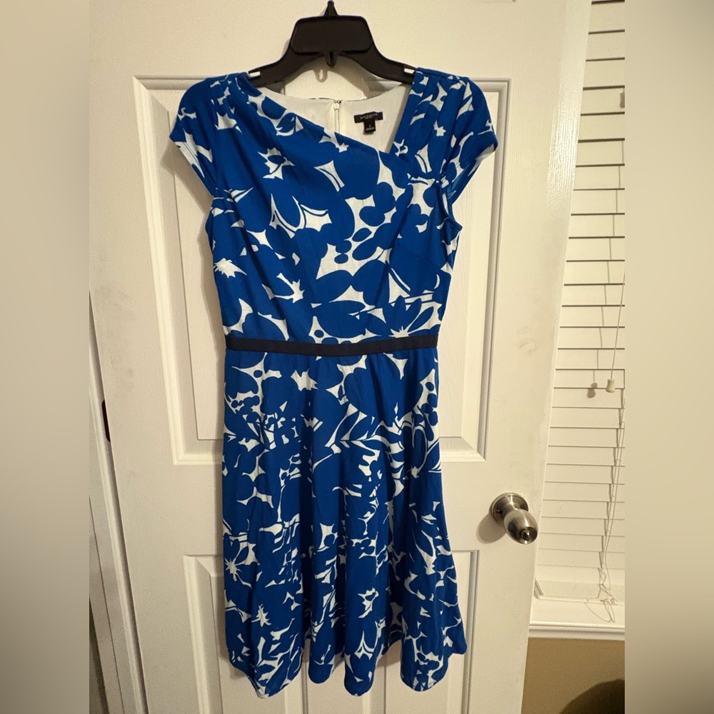 Ann Taylor Blue‎ and White Floral Midi Dress